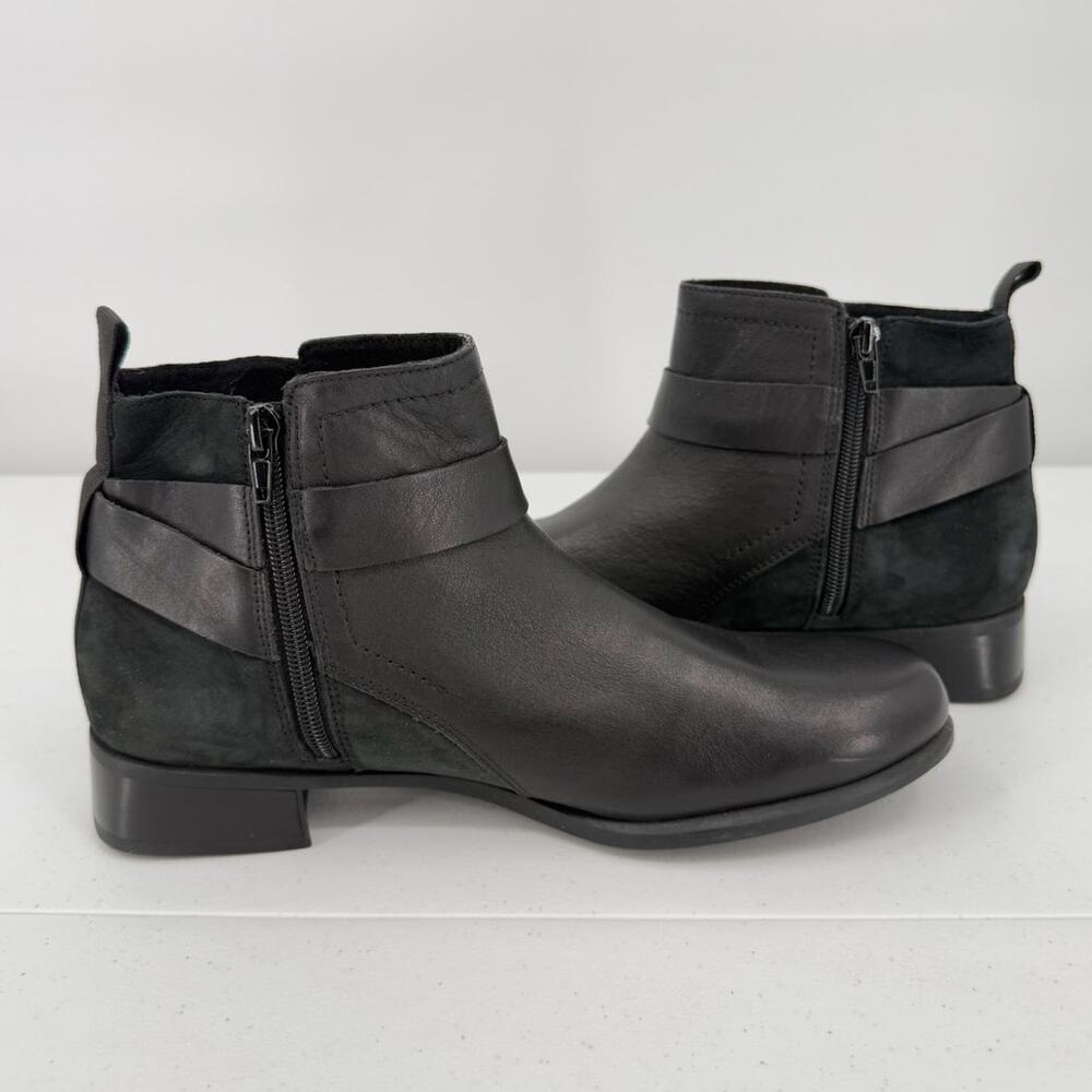 Munro Black Leather & Suede Ankle Boots - Picture 5 of 9